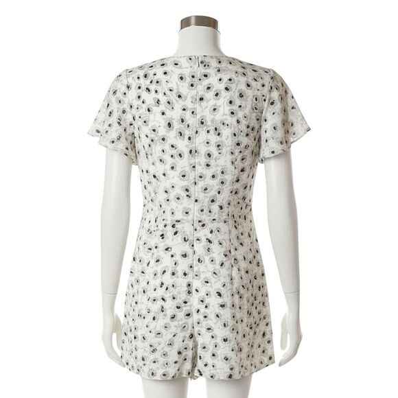 LUC&CE Floral Romper Flutter Sleeve Tie Bosom Jumpsuit Playsuit Sz S - Picture 6 of 15